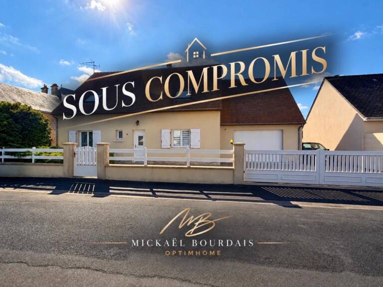EXCLUSIVITÉ – LE LUDE – Maison 4 chambres - Vie de plain-pied - 3 garages - Terrain clos - Centre-ville à pied — photo 1