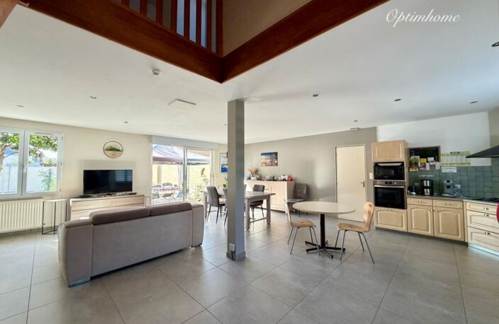 EXCLUSIVITÉ – LE LUDE – Maison 4 chambres - Vie de plain-pied - 3 garages - Terrain clos - Centre-ville à pied — photo 5