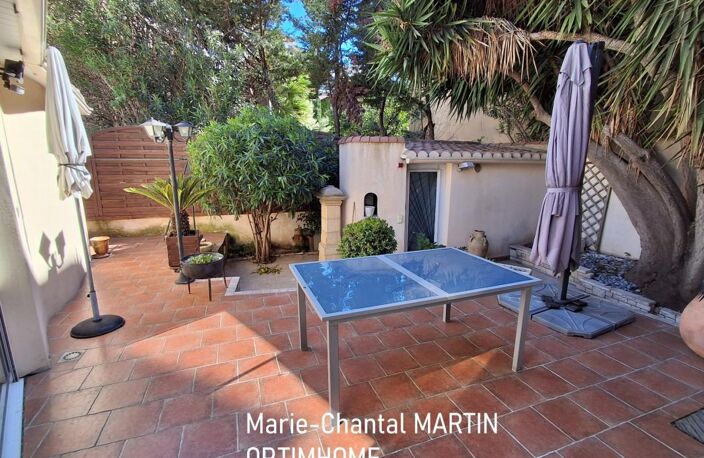 Rez-de-jardin T5 – 91,25 m² Carrez – Jardin terrasse 57,6 m² – 13008 Marseille 1er Prado — photo 2