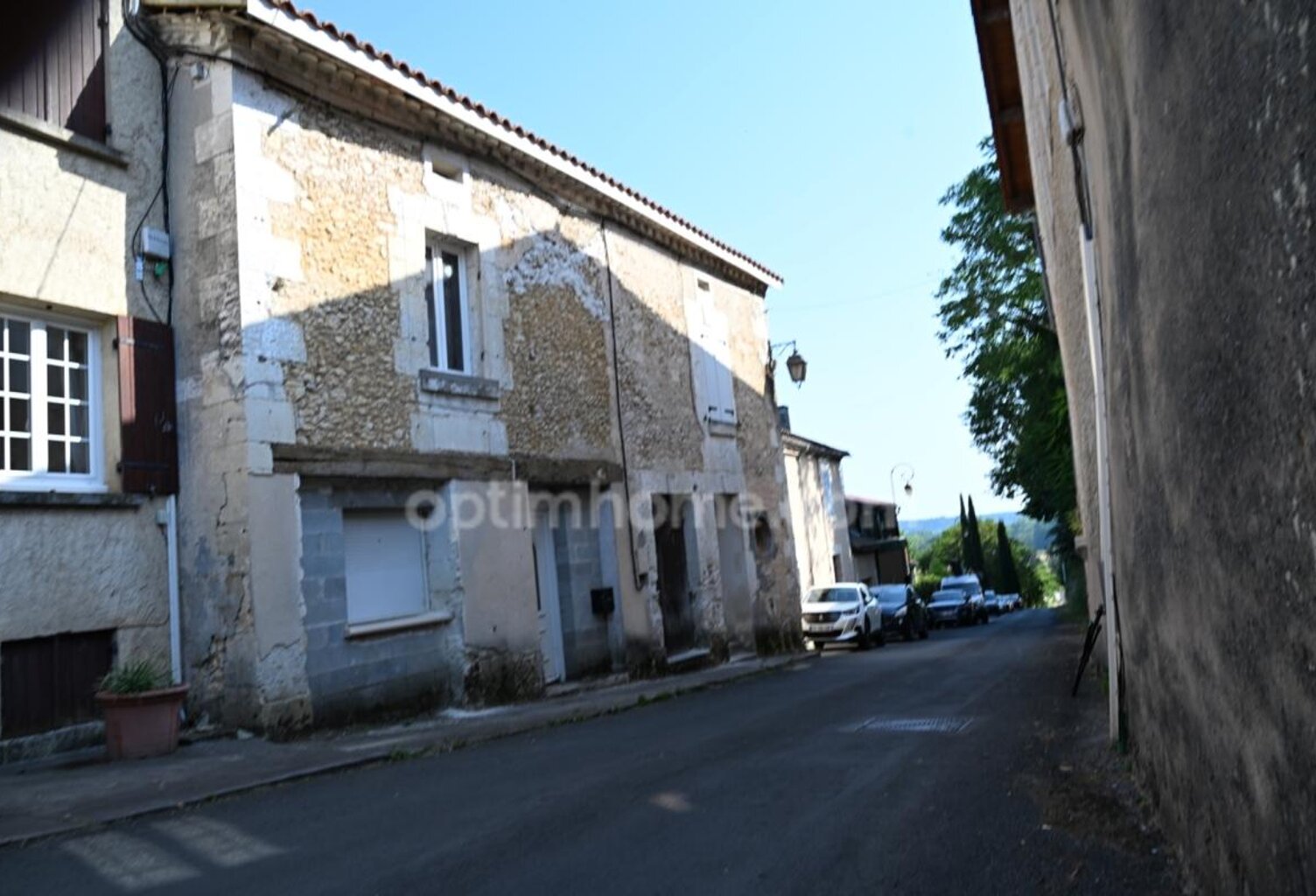Maison en pierre avec deux logements, terrasse panoramique et potentiel exceptionnel à DOUZILLAC (24) — photo 1
