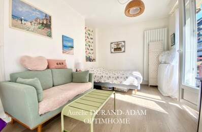 Très agréable studio meublé à vendre à deux pas de la plage - Cave - Emplacement recherché ! — photo du bien