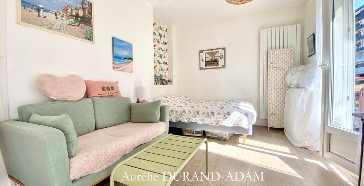 Très agréable studio meublé à vendre à deux pas de la plage - Cave - Emplacement recherché ! — photo 1