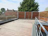 Toufflers Centre - Maison atypique ou Duplex 4 pièces avec terrasse — photo 3
