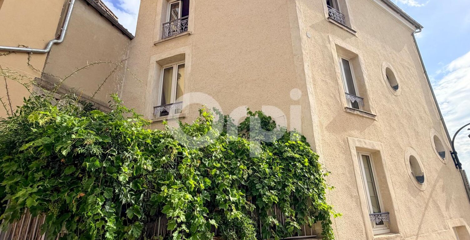 Maison ancienne avec cour et cave a vendre sur Vernouillet — photo 1