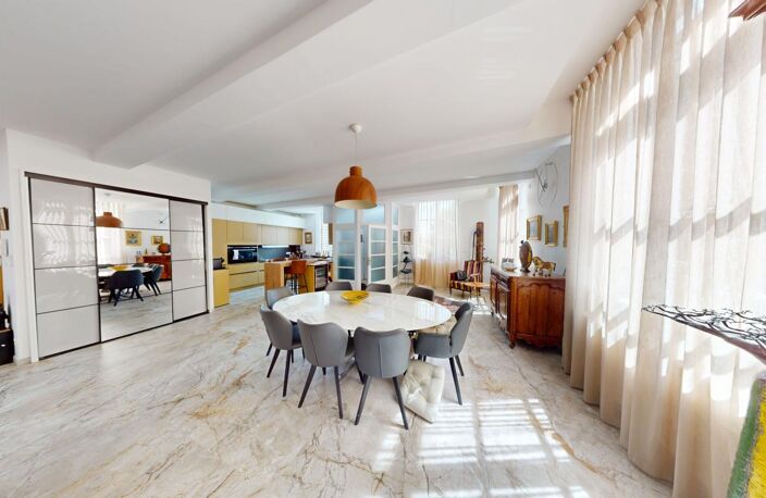 Thionville Appartement Dupleix comme une maison  À Vendre — photo 3