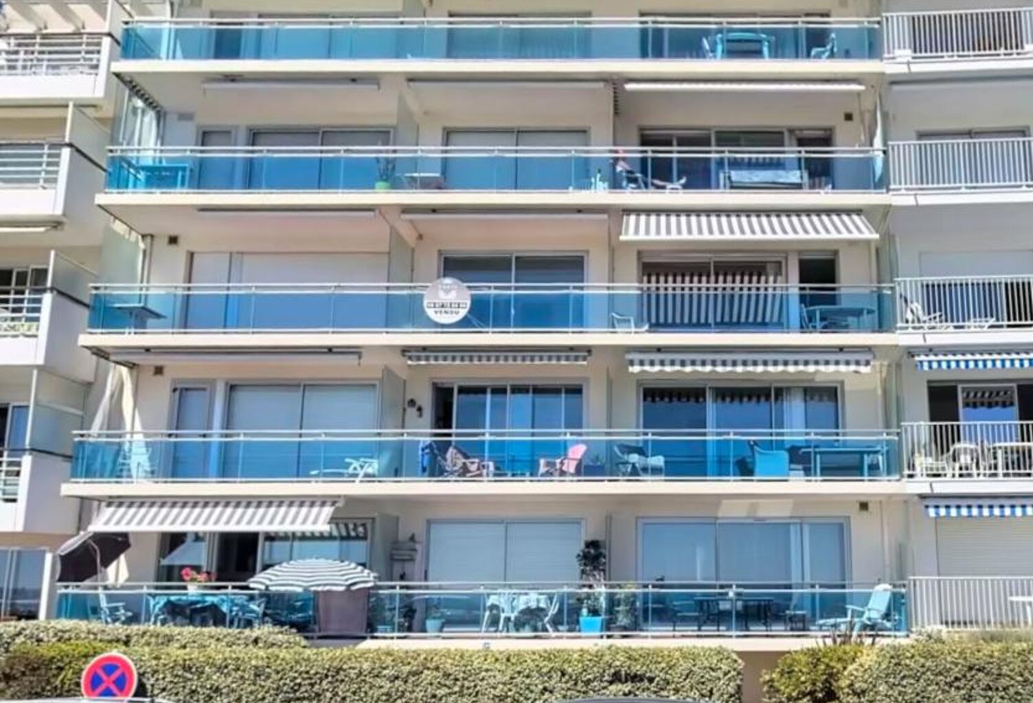 Appartement À Vendre — photo 1