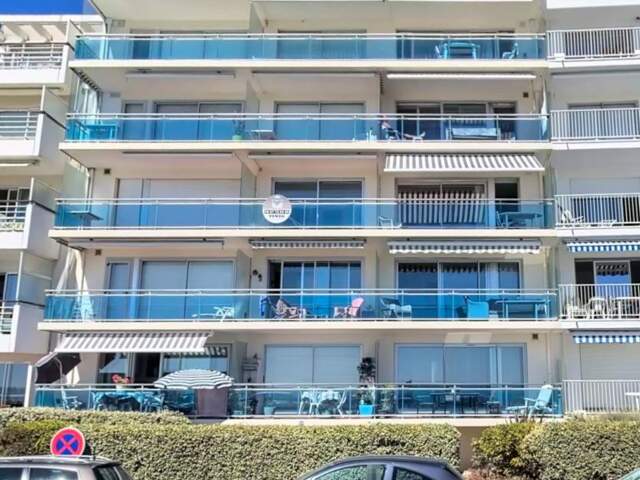 Appartement À Vendre — photo du bien
