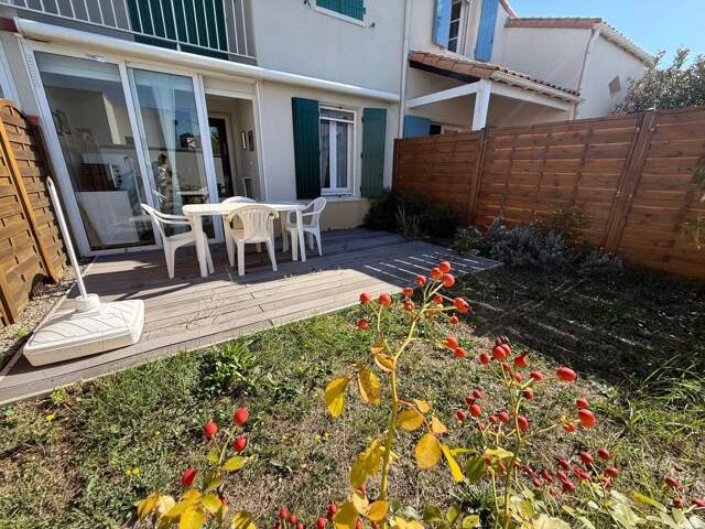 Appartement avec terrasse et jardinet - Vendu meublé — photo du bien