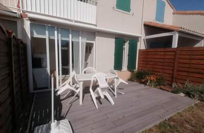 Maison dans copropriété, avec terrasse et jardinet — photo du bien