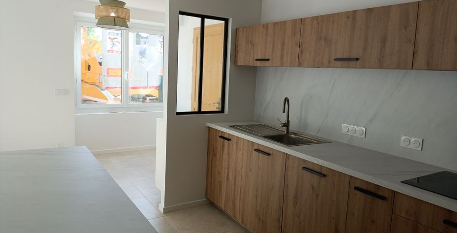 Appartement de 70m2 à louer sur Hauterives — photo 1