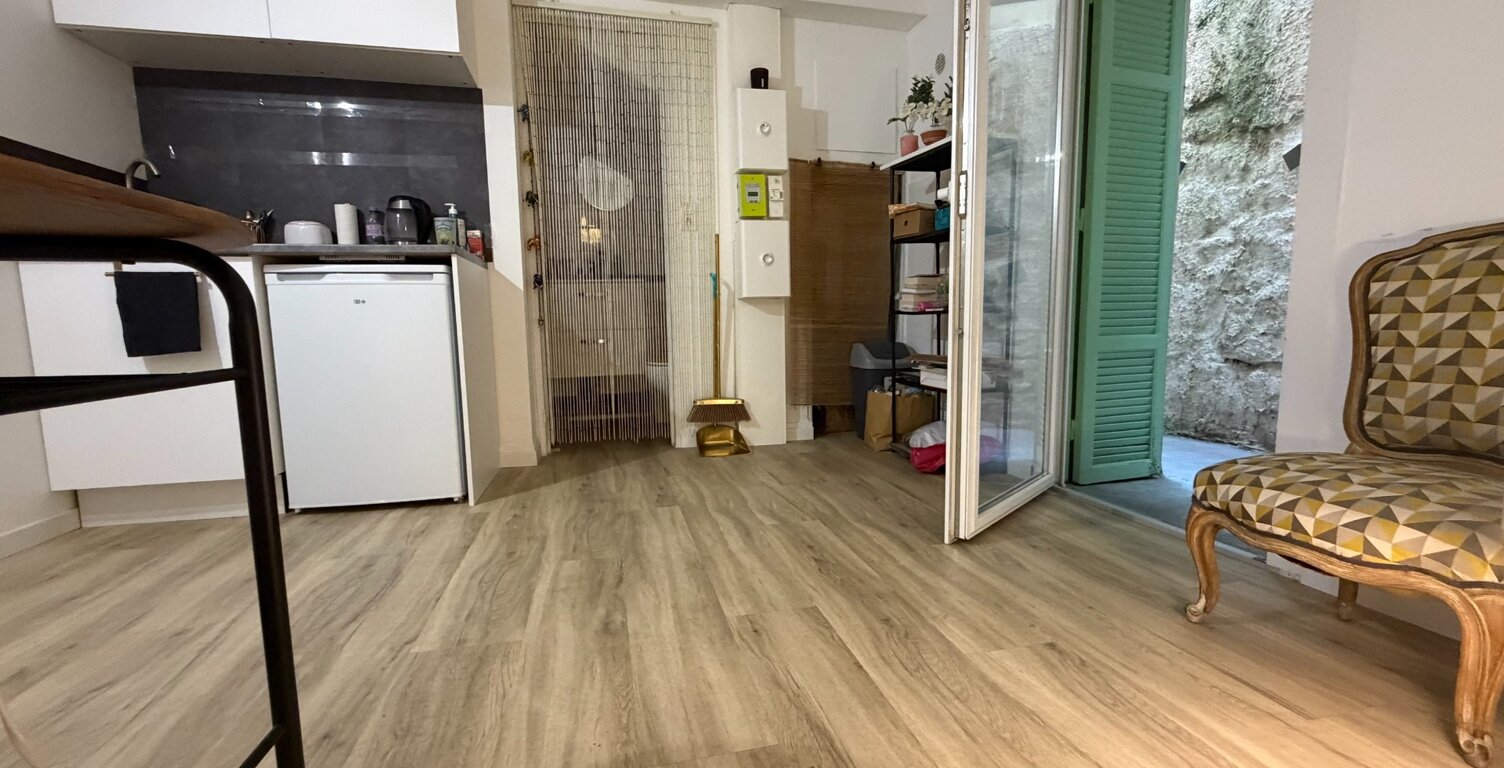 Appartement à vendre 2 pièces NICE (06), 7 minutes du NEGRESCO, lire très attentivement l'annonce !!! — photo 1