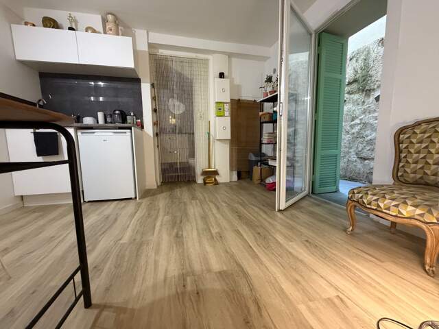 Appartement à vendre 2 pièces NICE (06), 7 minutes du NEGRESCO, lire très attentivement l'annonce !!! — photo du bien