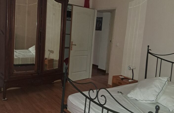 Appartement 80 m² traversant et lumineux – Centre-ville de Castelnaudary — photo 4