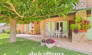 Maison 8 Pièces 198 m² à vendre à Charleval (13350)