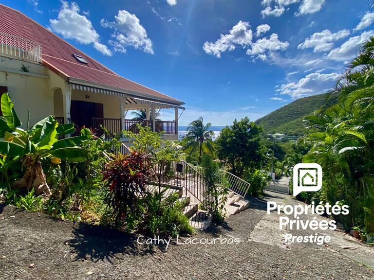 Rare ! Propriété à Deshaies avec grand jardin et vue mer — photo 1