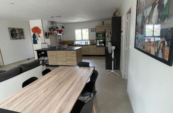 Maison Saint Denis De Pile 5 pièce(s)  4 chambres 118 m2 Terrain 1280m2 — photo 4