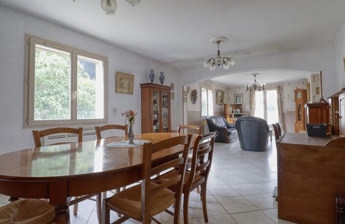 Maison de plain-pied de 110 m² - 3 chambres - Garage - Véranda -Terrain de 682 m² — photo 4