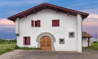 Maison 7 Pièces 307 m² à vendre à Orsanco (64120)
