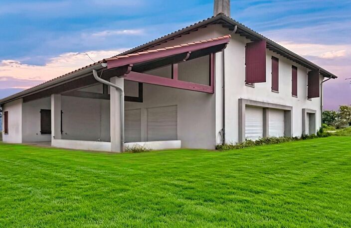 Maison d'architecte 307 M2, TERRAIN 6000 M2 — photo 2