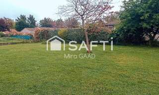 Terrain  812 m² à vendre à Saint-Sulpice-la-Pointe (81370)