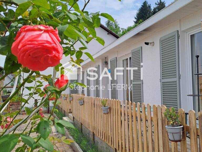 Ensemble immobilier au coeur de l'Auvergne — photo 1