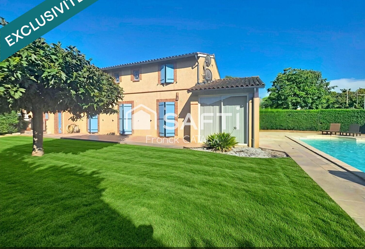 Magnifique traditionnelle avec piscine sans vis à vis — photo 1