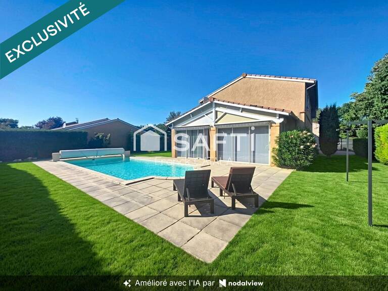 Magnifique traditionnelle avec piscine sans vis à vis — photo 1