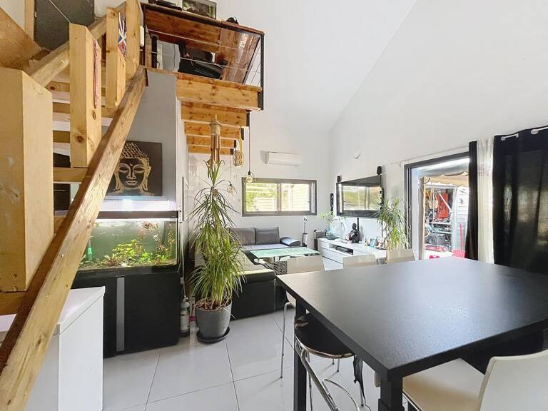 Ensemble immobilier - deux maisons louées sur un terrain 1 434m² — photo 1