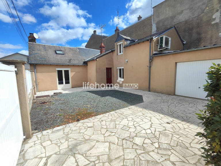 Maison avec garage et jardin — photo 1