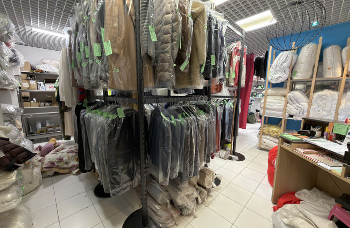 Pressing dans un hypermarché — photo 5