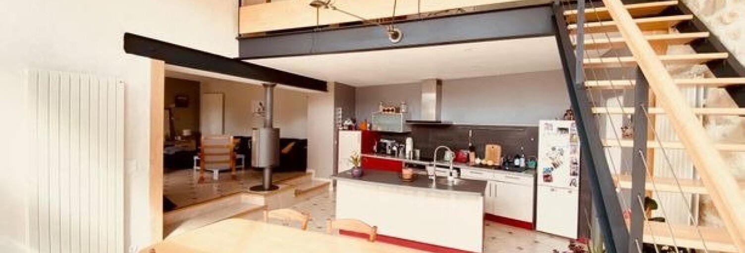 Maison 9 Pièces 233 m² à vendre à Coulonges-sur-l'Autize (79160)