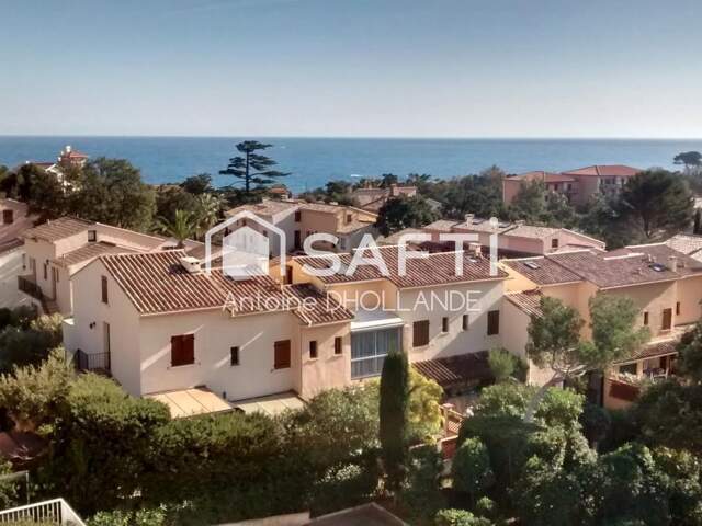 APPARTEMENT VUE MER  SAINT-AYGULF — photo du bien