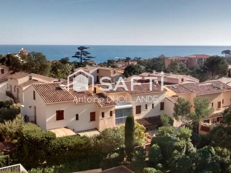 APPARTEMENT VUE MER  SAINT-AYGULF — photo 1