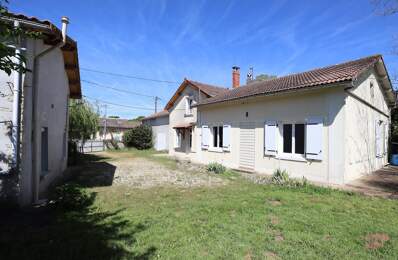 2 maisons habitables + grange sur terrain de 1200m2 — photo du bien