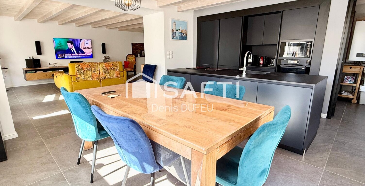 LA ROCHELLE  À DEUX PAS DU VIEUX-PORT | MAISON DE CHARME RÉNOVÉE AVEC PATIO — photo 1