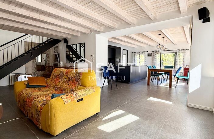 LA ROCHELLE  À DEUX PAS DU VIEUX-PORT | MAISON DE CHARME RÉNOVÉE AVEC PATIO — photo 2