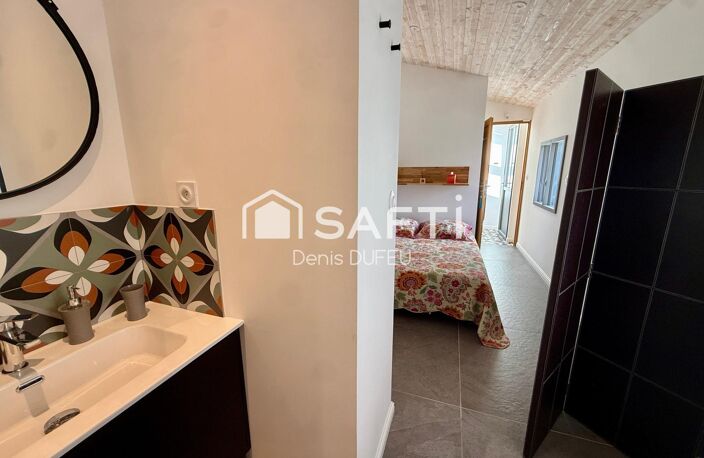 LA ROCHELLE  À DEUX PAS DU VIEUX-PORT | MAISON DE CHARME RÉNOVÉE AVEC PATIO — photo 5