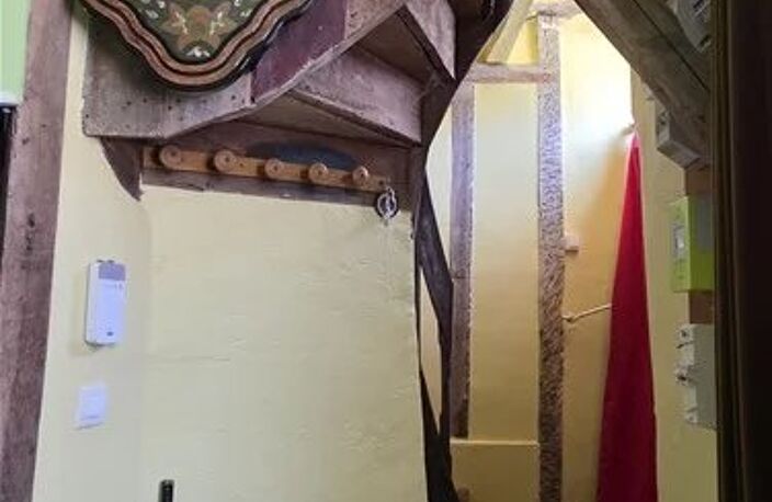 À vendre : maison de 2 chambres avec cour enchantée à Bellac (87) — photo 4