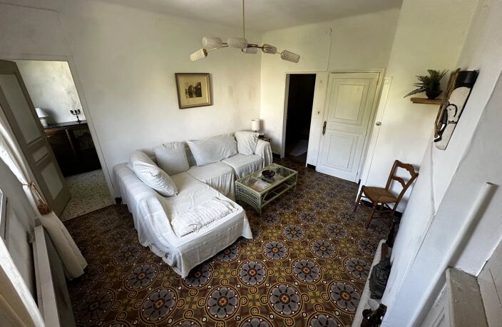 Appartement traversant, 2 chambres, 1 cave de 23 m2 — photo 2