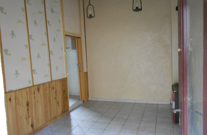 Maison de village à rénover, coeur de village, proche d'Arlan — photo 2