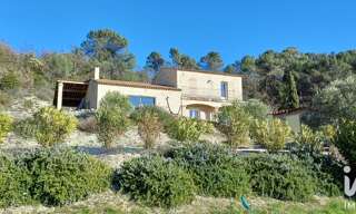 Maison 6 Pièces 180 m² à louer à Saint-Michel-l'Observatoire (04870)