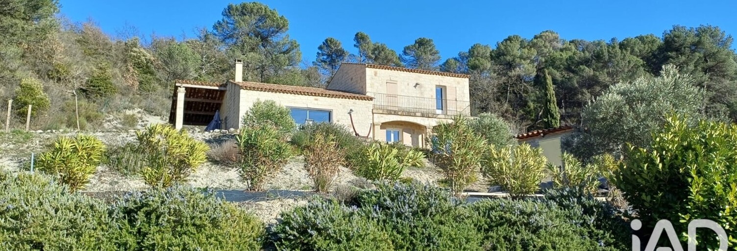 Maison 6 Pièces 180 m² à louer à Saint-Michel-l'Observatoire (04870)