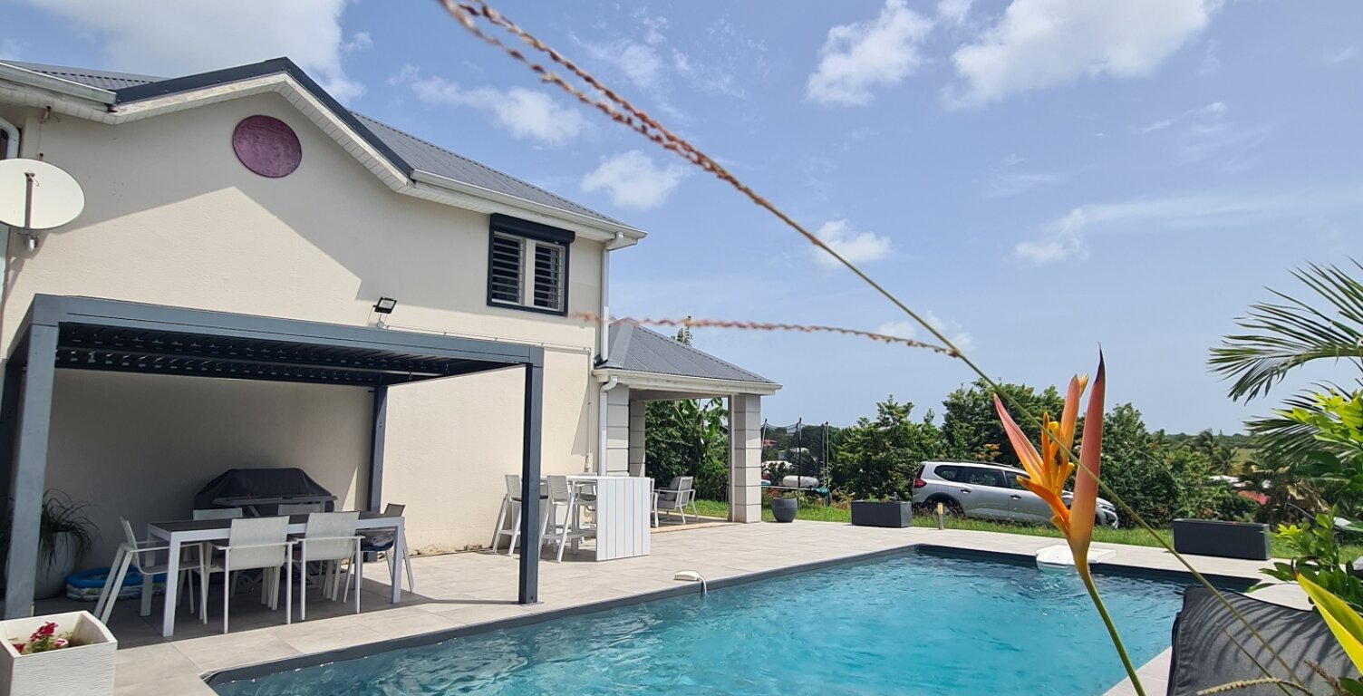 Vente Maison/villa 4 pièces — photo 1