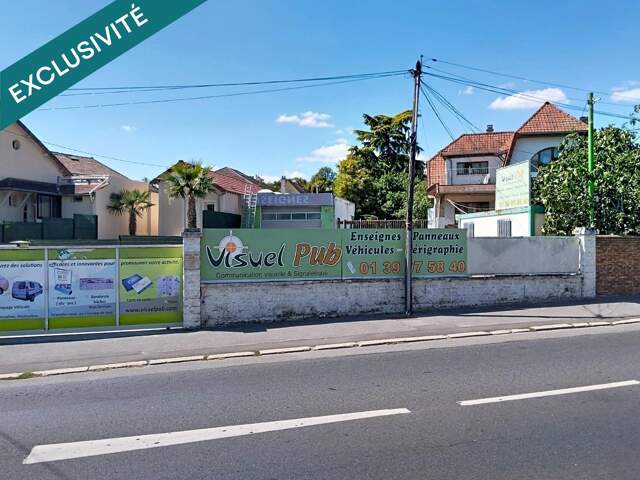 Maison de 7 pièces avec bâtiments commerciaux — photo du bien