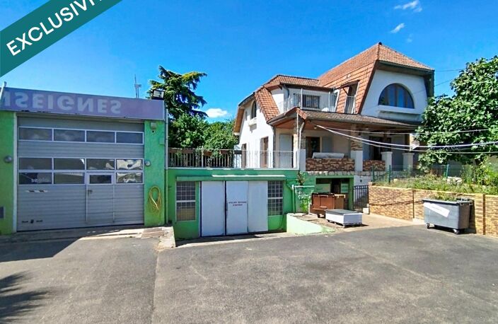 Maison de 7 pièces avec bâtiments commerciaux — photo 2