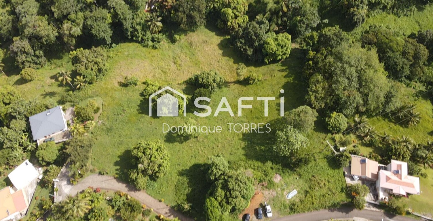 LE ROBERT  TERRAIN DE 2 555 M²  797 M² CONSTRUCTIBLES — photo 1