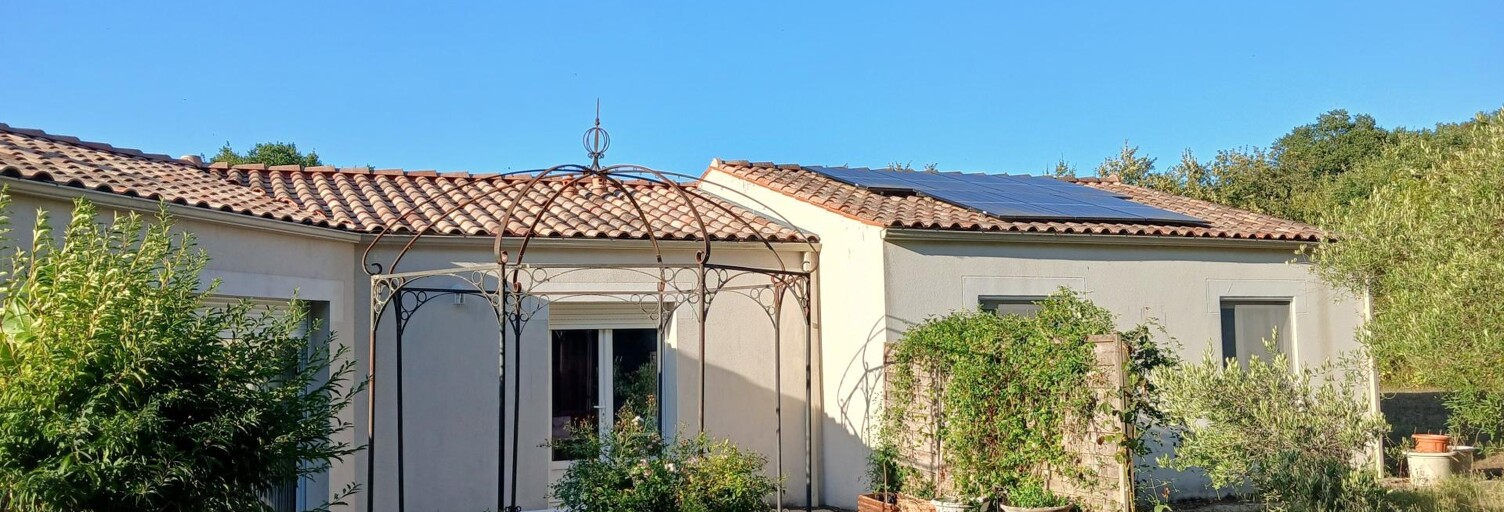 Maison 5 Pièces 134 m² à vendre à Varzay (17460)