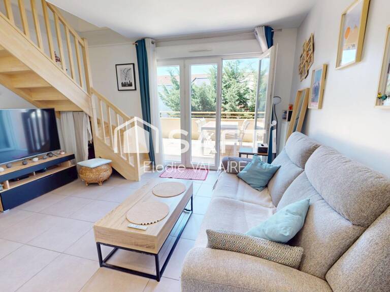 Appartement T2 43m² en Duplex Dernier étage avec grande Terrasse et un garage — photo 1