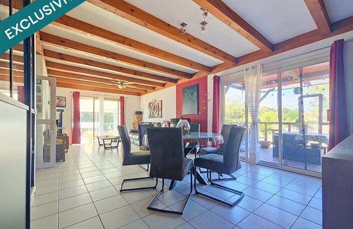 Une superbe villa avec piscine et 2145m2 de terrain paysager, dans l'un des secteurs les plus recherchés d'Hérépian. — photo 4