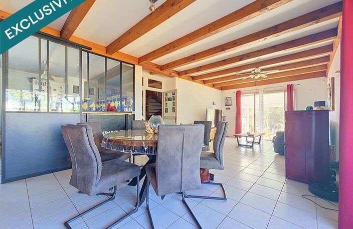 Une superbe villa avec piscine et 2145m2 de terrain paysager, dans l'un des secteurs les plus recherchés d'Hérépian. — photo 5